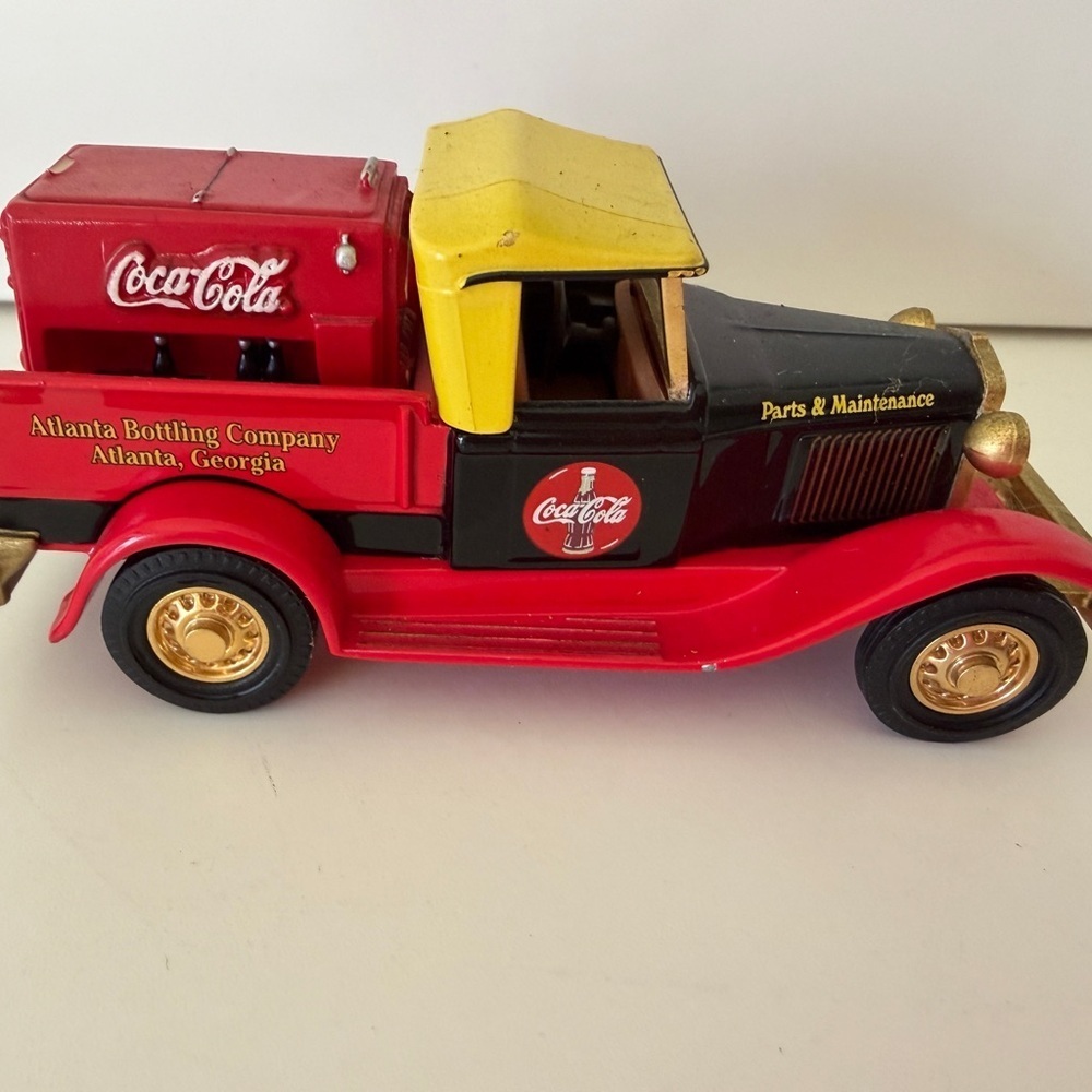Coca Cola Vintage Delivery Truck - Red, Yellow, Black, and Gold - Picture 4 of 9
